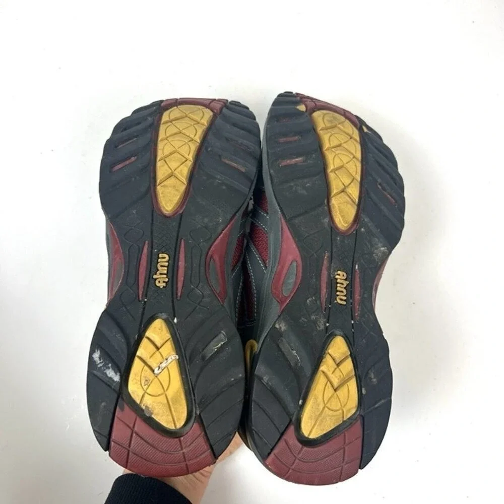Ahnu gorpcore trail